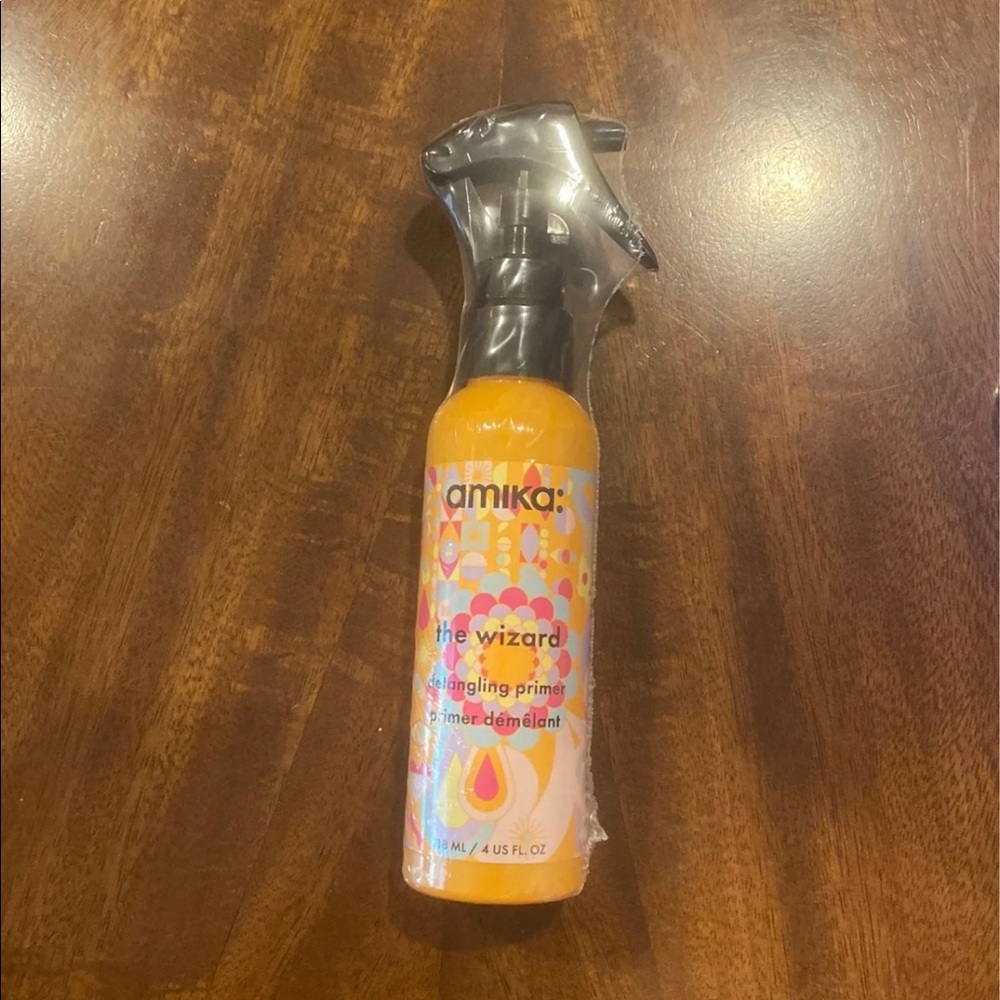 Amika The Wizard Detangling Prime 4 oz